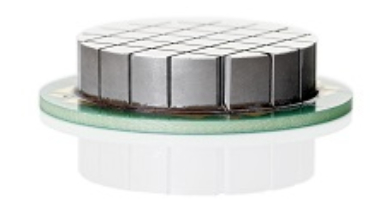 Piezo ceramic in an array structure for generating directed ultrasound (Image: ELAC)